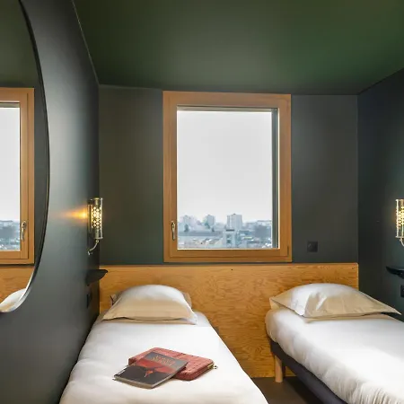 Eklo Lyon Hotel Vénissieux