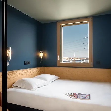 Hotel Eklo Lyon Sud Eurexpo *