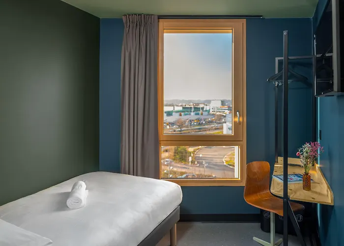 Eklo Lyon Hotel Vénissieux